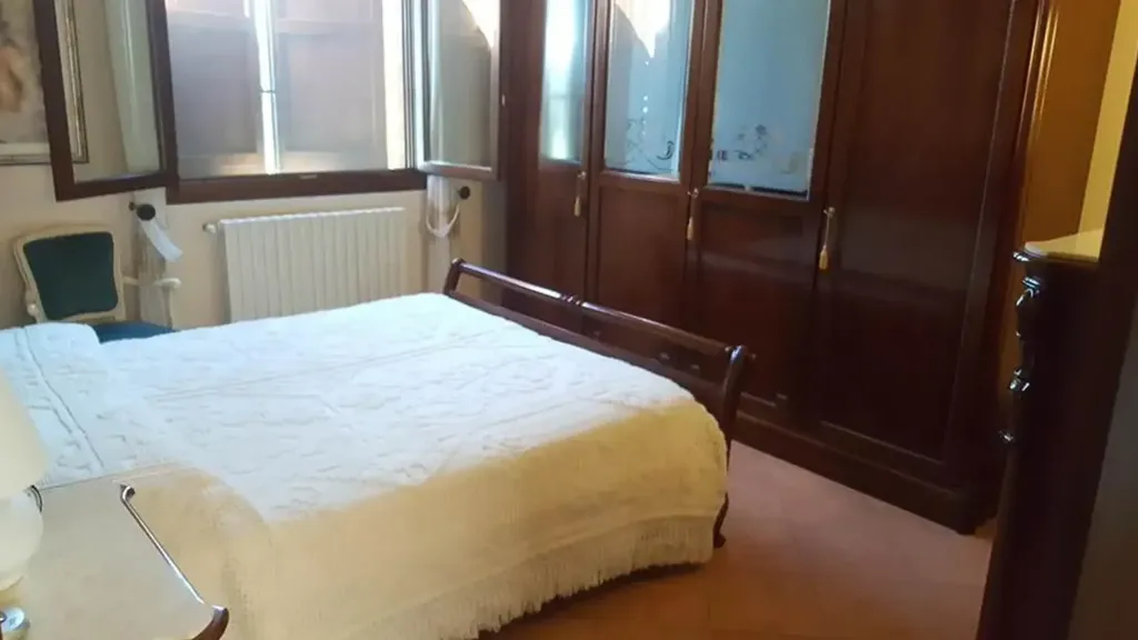 Chambres - Two-Level Apartment with Balcony in San Prospero