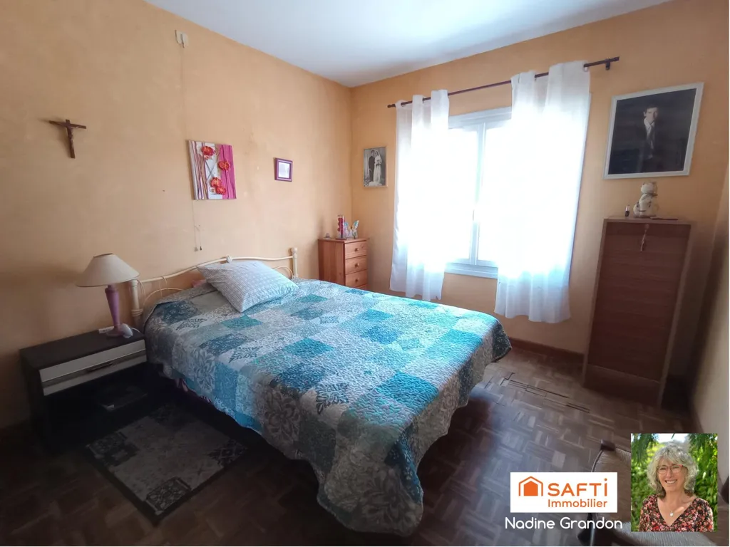 Magamistoad - House with Constructible Land in Montguyon