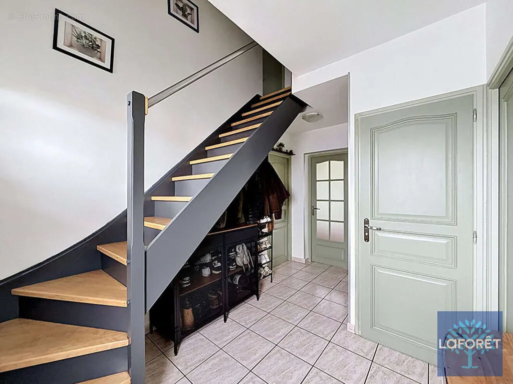 Maison 6 pièces à Saint-Saulve
