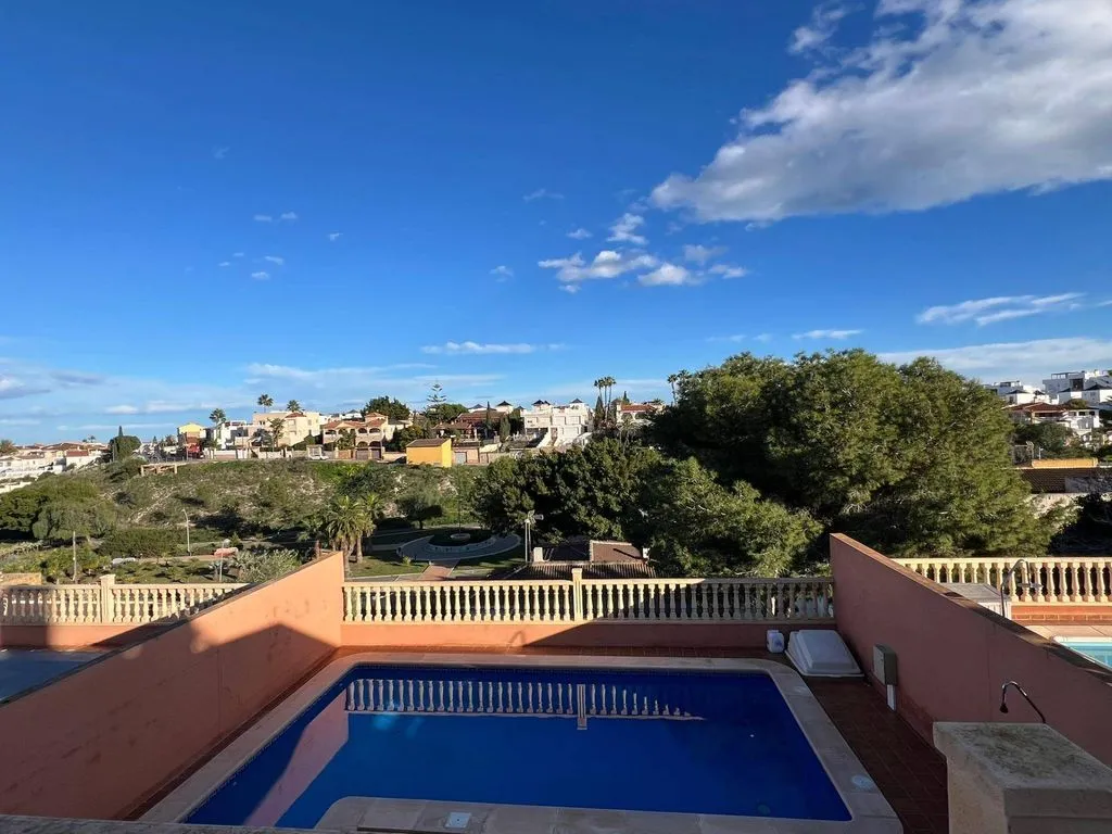 Piscine - Luxury House with Pool in Torrevieja