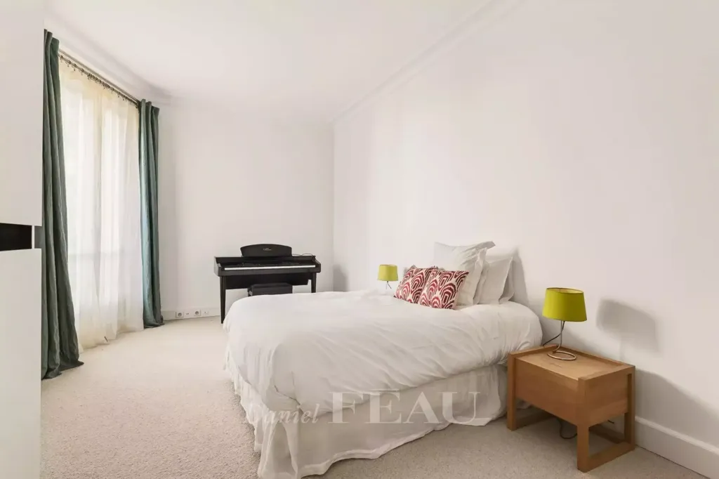 Bedrooms - Luxury Duplex with Balcony Views near Eiffel Tower