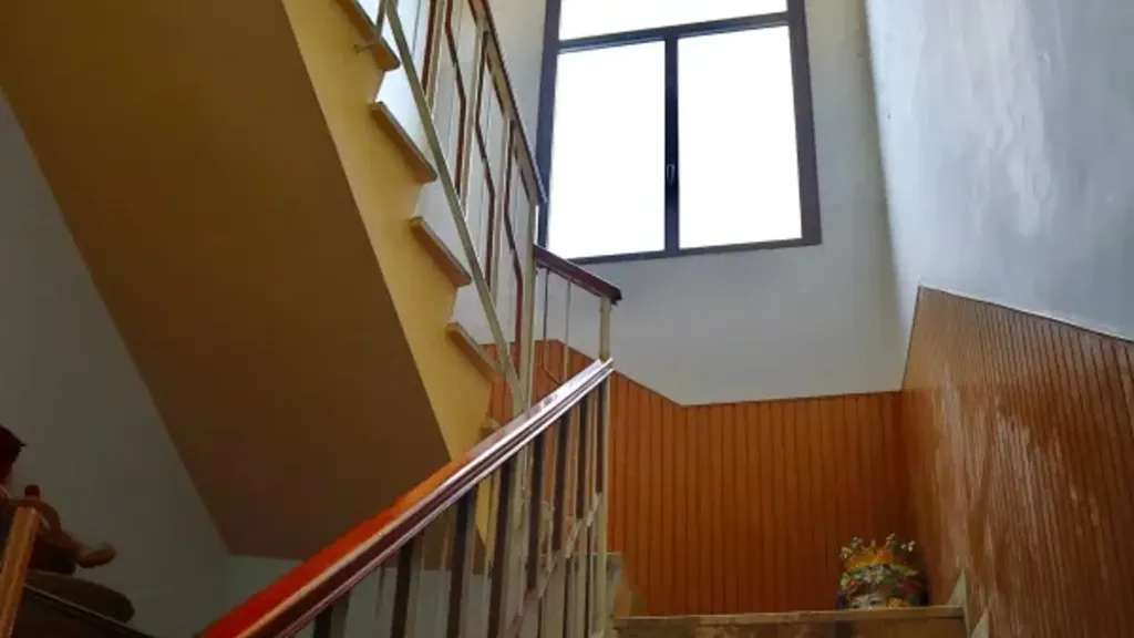 Toad - Multi-level Terraced House in Ragusa Centre
