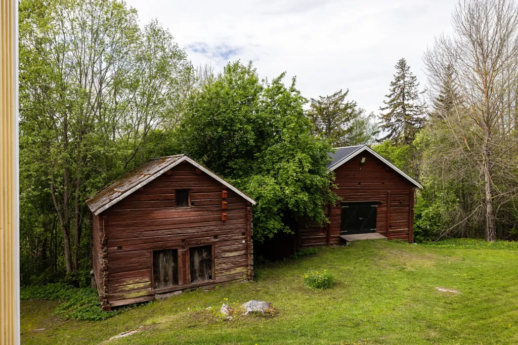 Extérieur - Historic Villa with Forest View in Västloning