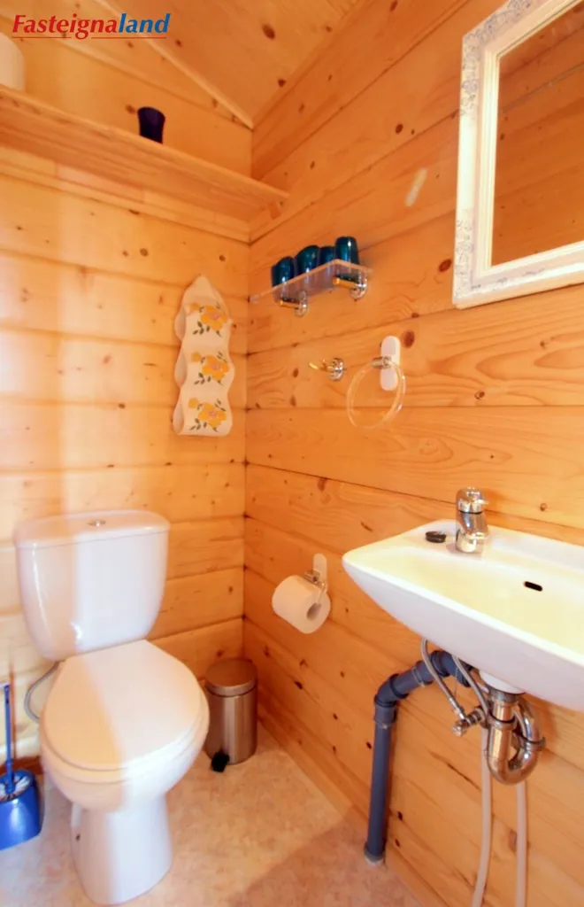 Vannitoad - Summerhouse with Pool in Selfoss