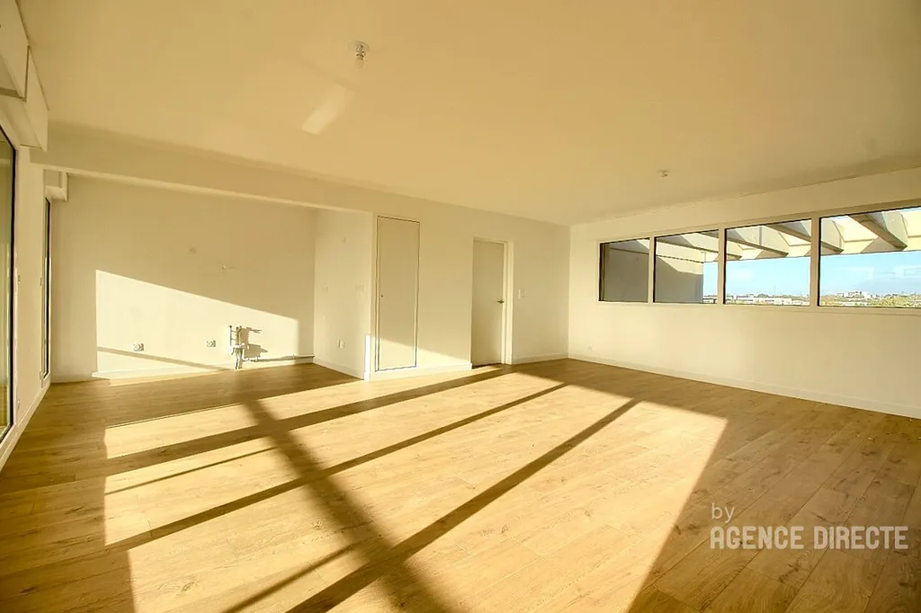 Living Room - New 4-Bed Apartment with Balcony in Moulin du Comte