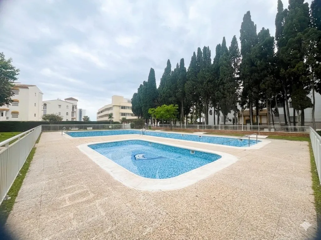 Piscine - Flat with Terrace in La Carihuela, Torremolinos
