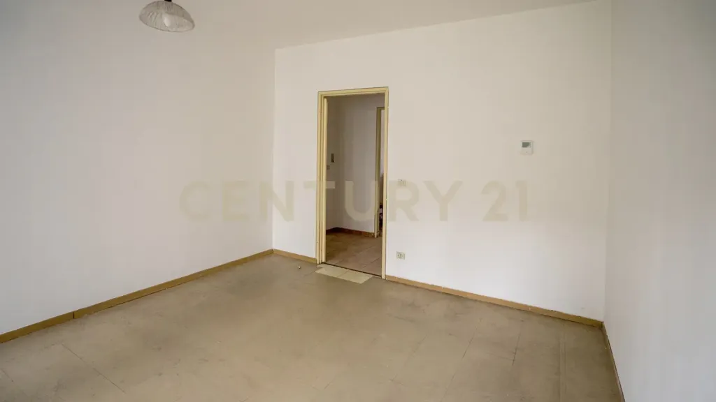 Pièces - Fully Rented Apartment with Central Park in Verona