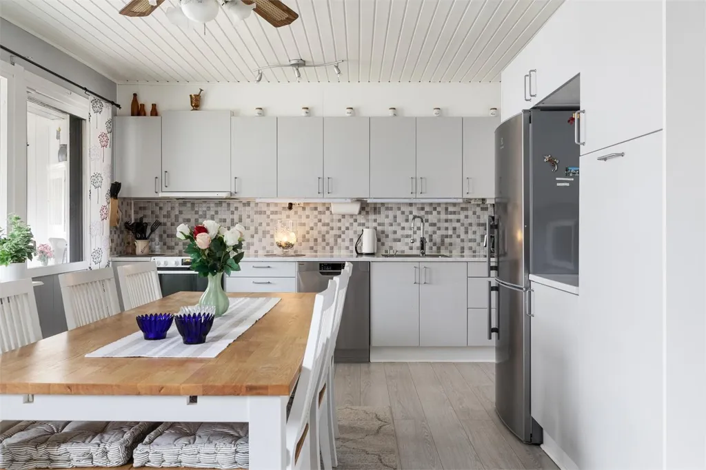Cuisine - Villa with Garden in Gullbranna, Halmstad