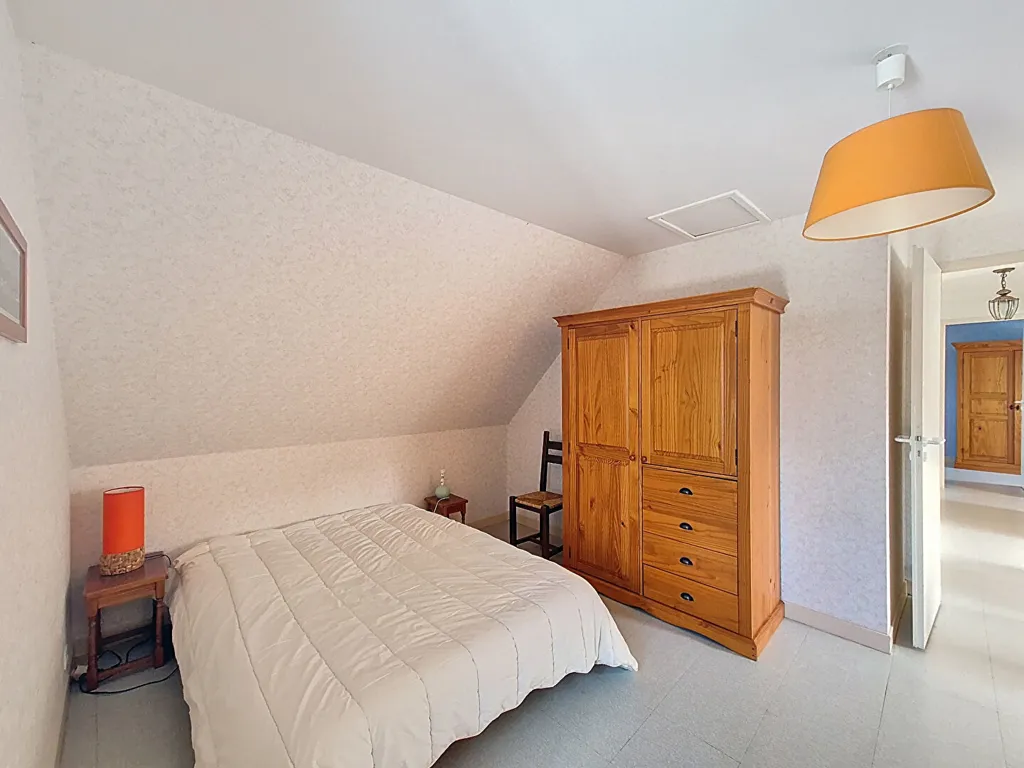 Chambres - Maison de 5 Pièces avec Jardin à Callac
