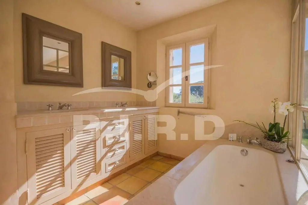 Vannitoad - Luxury Villa with Pool in Grimaud