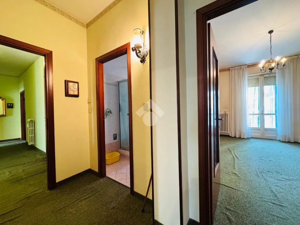 Entrée - Central 5-Bedroom Apartment in Rivoli