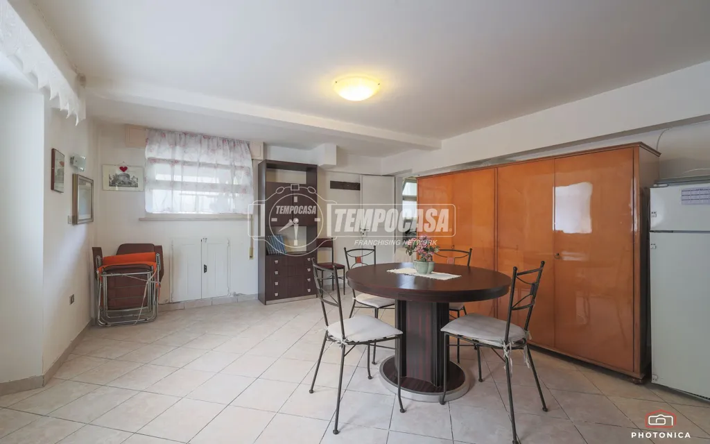 Cuisine - Bifamiliar House with Garden in Cattolica