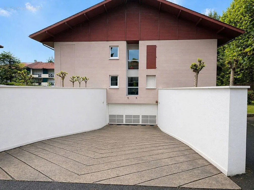 Extérieur - Box Fermé dans Résidence Sécurisée à Anglet