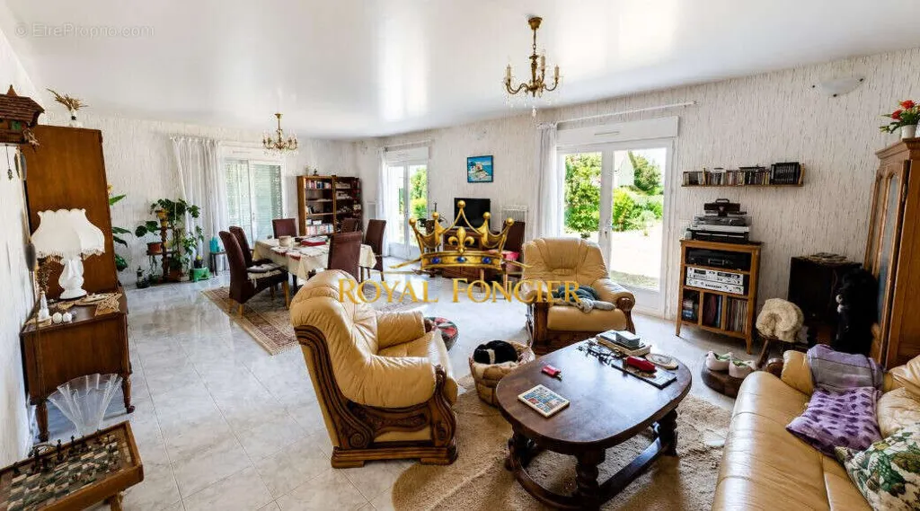 Soggiorno - Detached House with Garden in Quiet Area