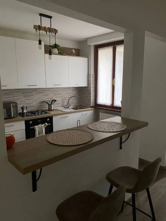 Cuisine - Luxury Lake View Apartment in Moltrasio