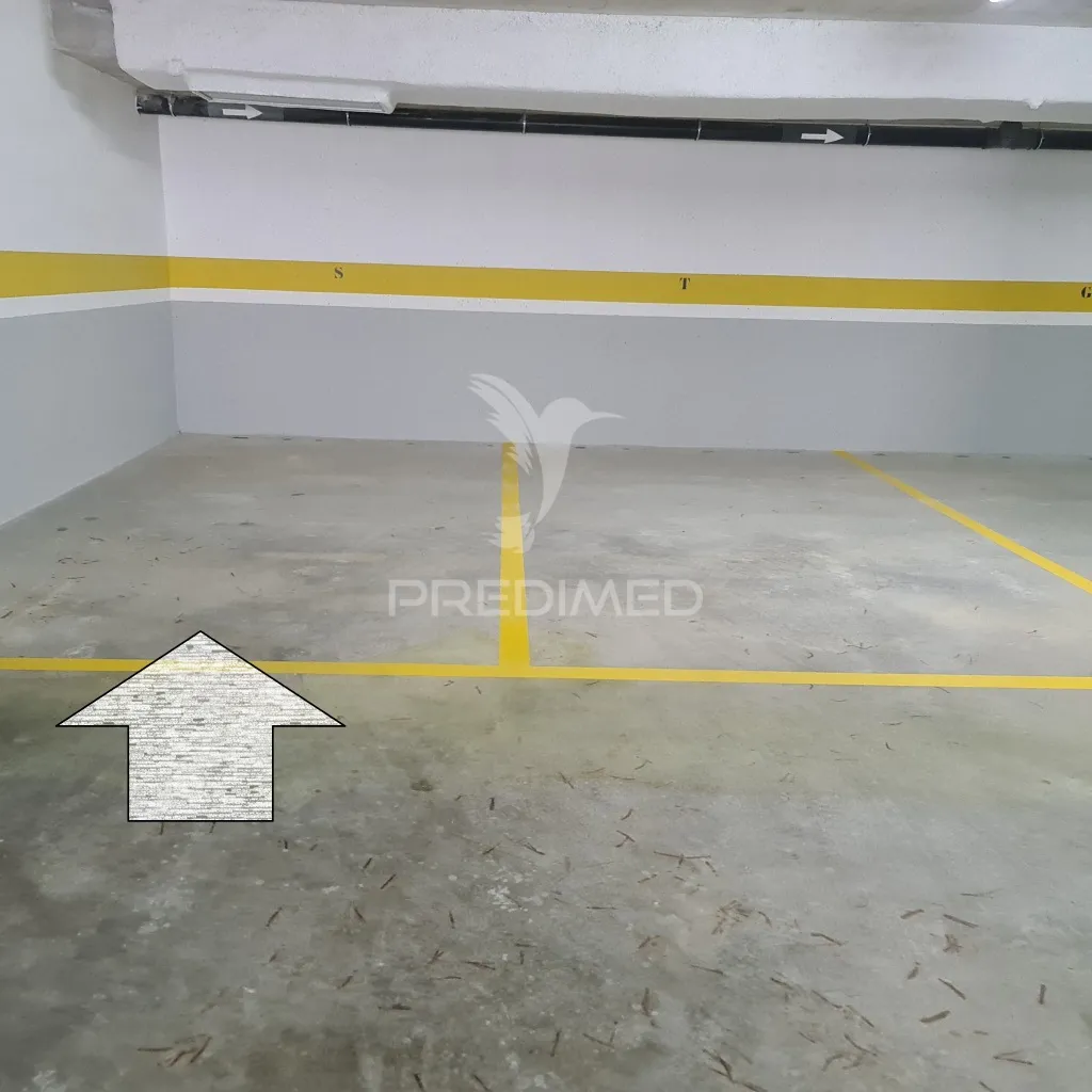 Garaaž - Garage Space with Beach View in Canidelo