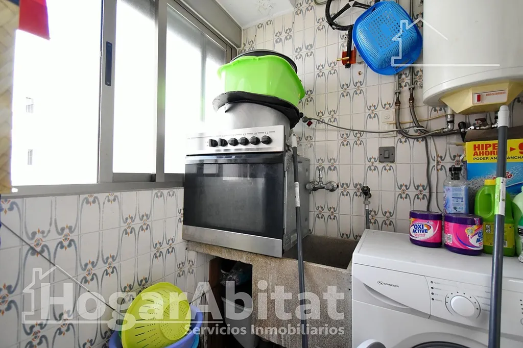 Pesuköök - Spacious Flat with Balcony in Oliva