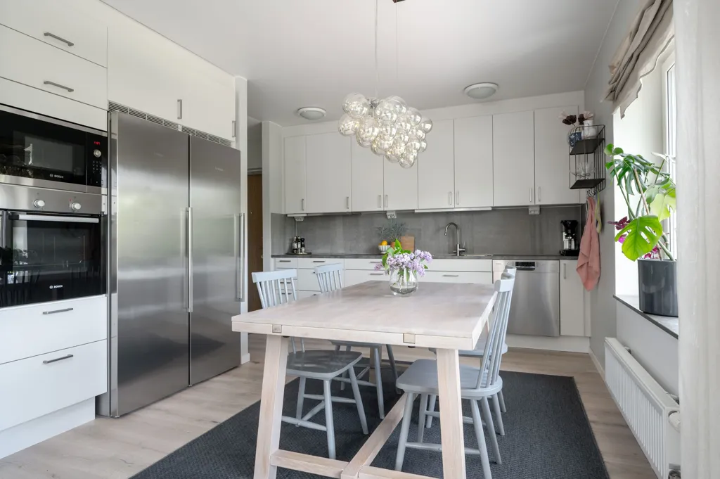 Cuisine - Modern Apartment with Double Balconies in Valla
