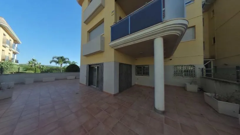 Terrass - Spacious Flat with Pool in Cubelles, Barcelona