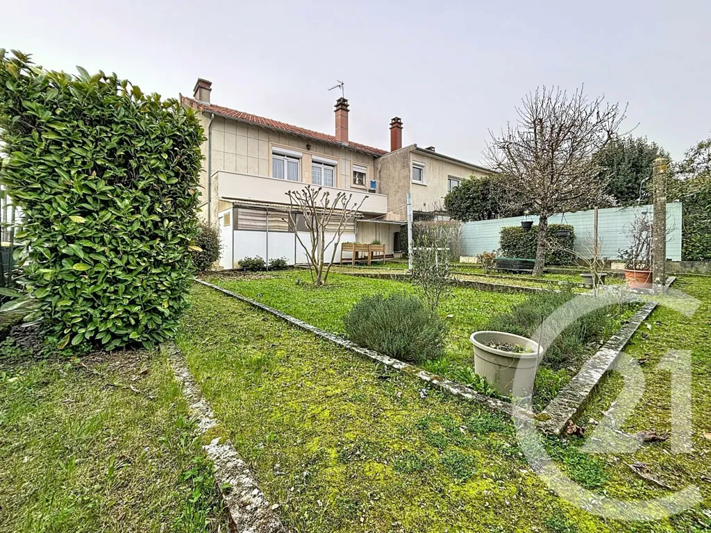 Jardin - Maison avec Balcon et Jardin à Angoulême