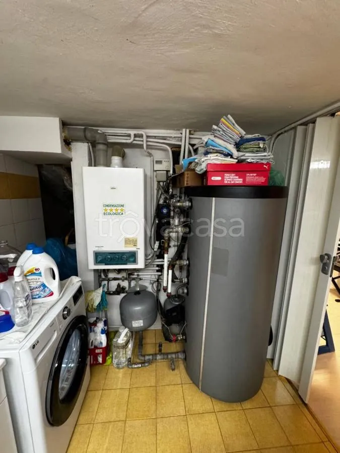 Buanderie - Rear-Access Villa with Garden in Torino