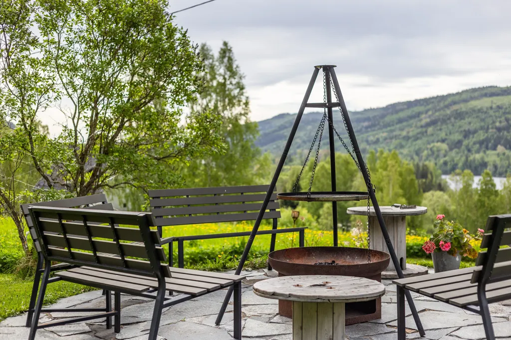 Jardin - Historic Villa with Forest View in Västloning