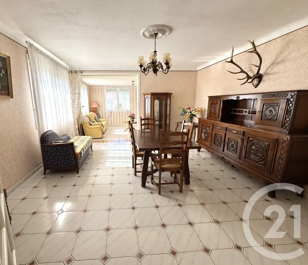 Salle à manger - Villa Modulable avec Piscine à Mireval