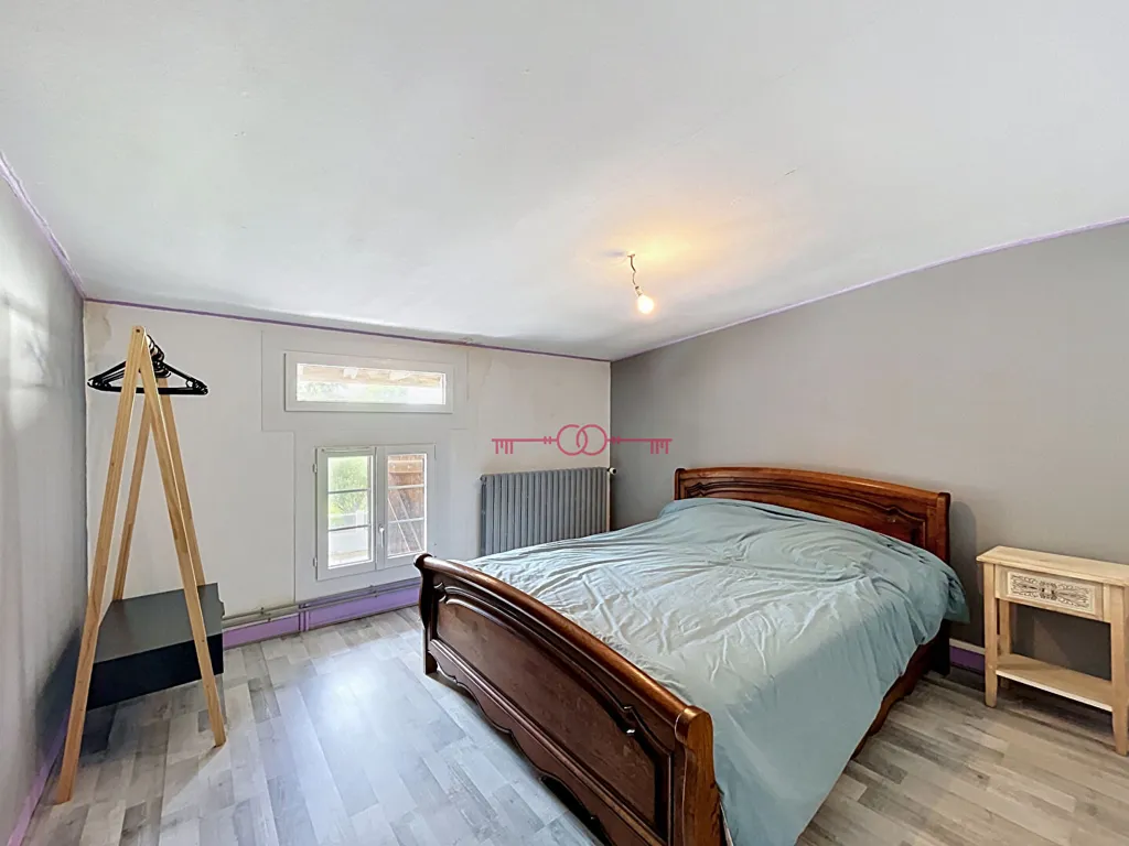 Chambres - Maison de Village avec Jardin à Verrières