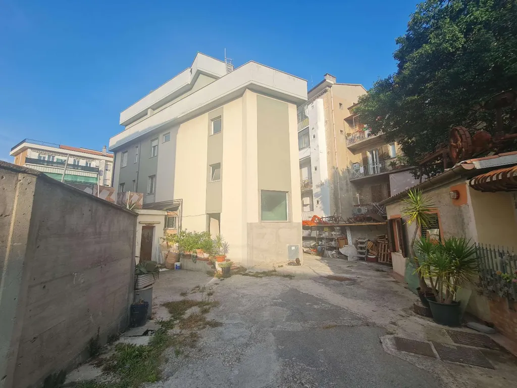 Villa with Workspace in Ancona