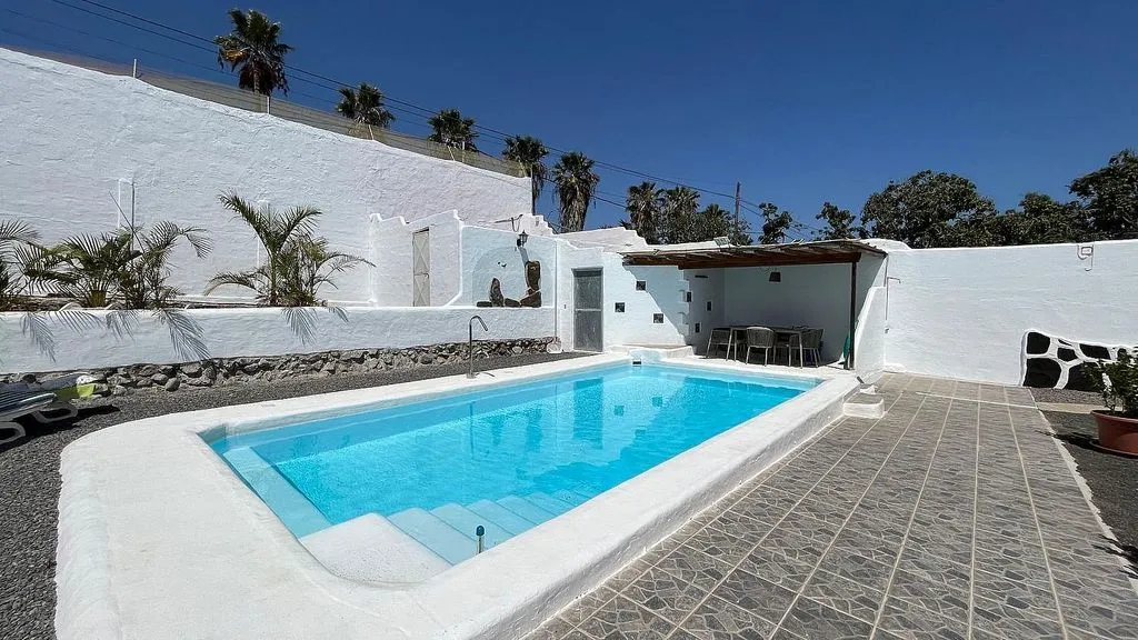 Piscina - Rustic Farmhouse with Pool near Maspalomas