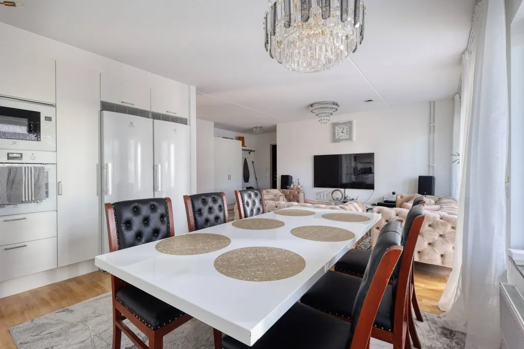 Sala da pranzo - Apartment with Balcony and Terrace in Göteborg