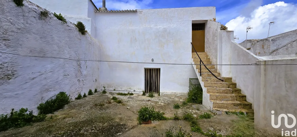 Aed - Traditional House with Patios in Cañete la Real