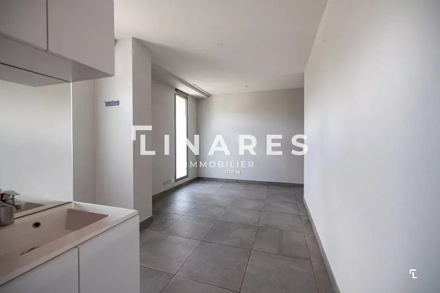Kitchen - Apartment with Terraces in Marseille's 8th Arrondissement