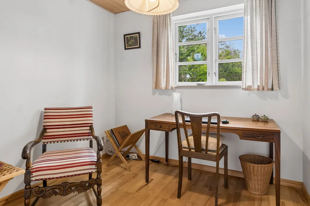 Office - Cottage with Limfjorden View in Løgstør