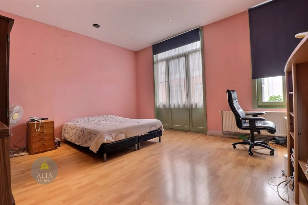 3 magamistoaga maja asukohas Woluwe-Saint-Lambert