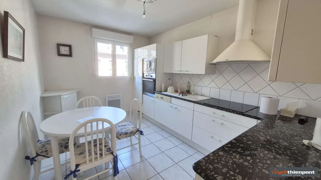 Cuisine - Appartement en Centre-ville avec Balcon à Abbeville