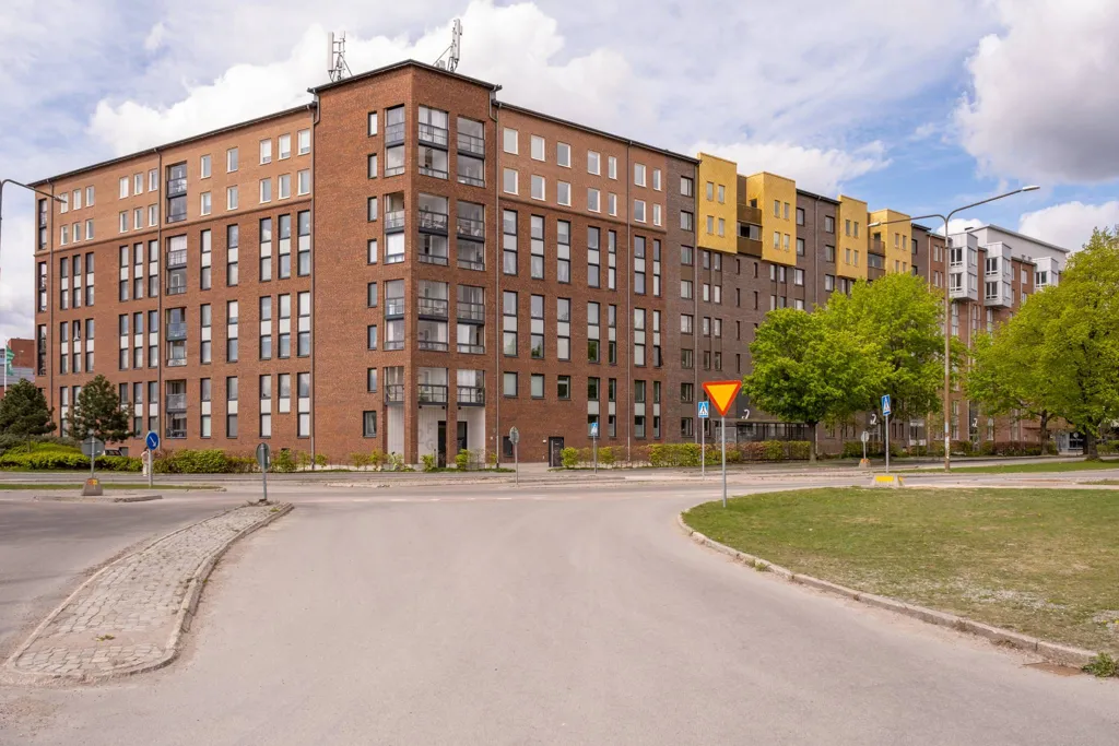 Välivaade - Modern Flat with Balcony on Södra Ringvägen