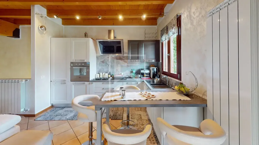 Cuisine - Terraced Villa with Garden in Gavardo