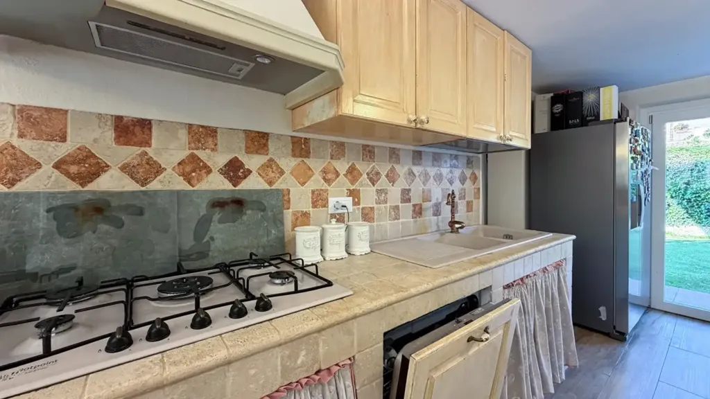 Kitchen - Detached Villa with Dual Apartments in Massarosa