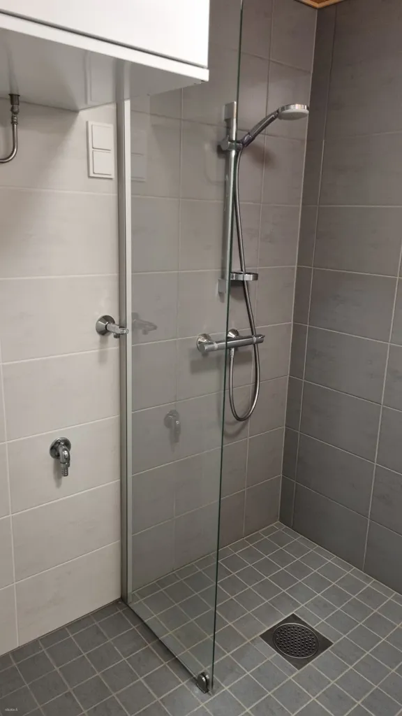 Salles de bain - Modern Studio with Balcony in Joensuu City Centre