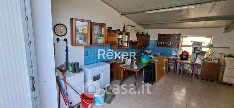 Köök - Independent House with Workshop in Taglio di Po