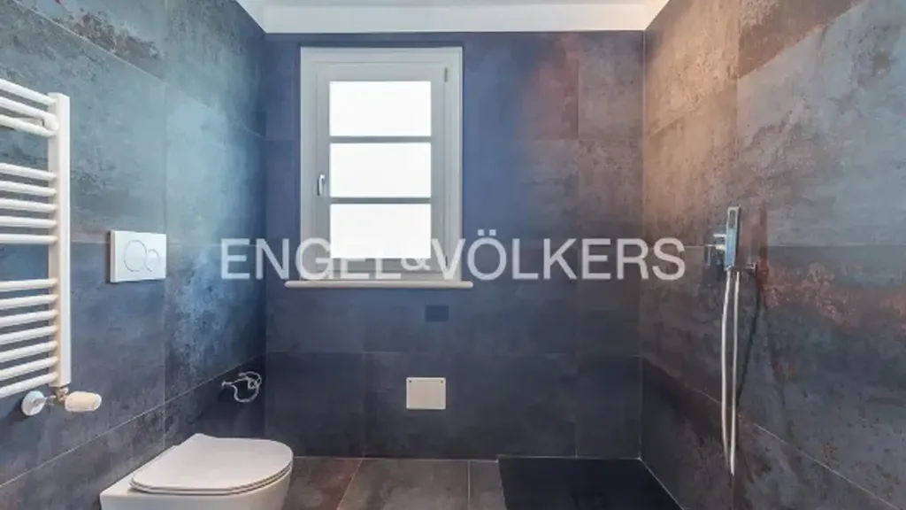 Salles de bain - New Villa with Terraced View in Frascati