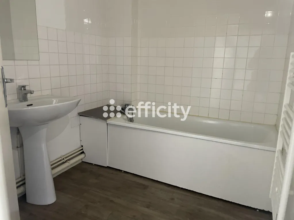 Vannitoad - Ground Floor Flat with Terrace in Nantes Centre