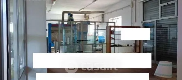 Pièces - Laboratory with Potential for Residential Use in Ilbono
