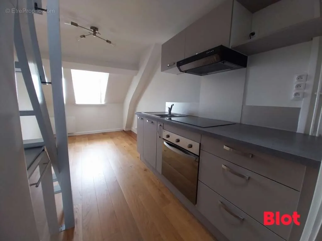 Cucina - Renovated 1-Bed Flat with South View in Rennes