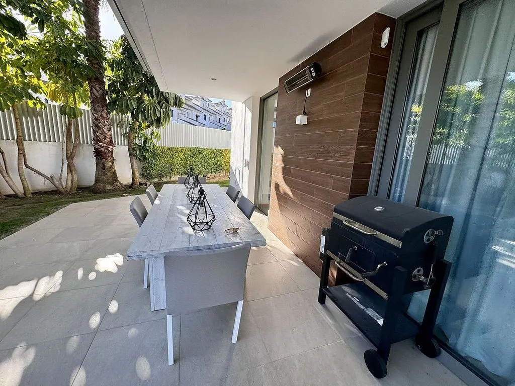 Terrasse - Luxury Villa with Pool in Estepona