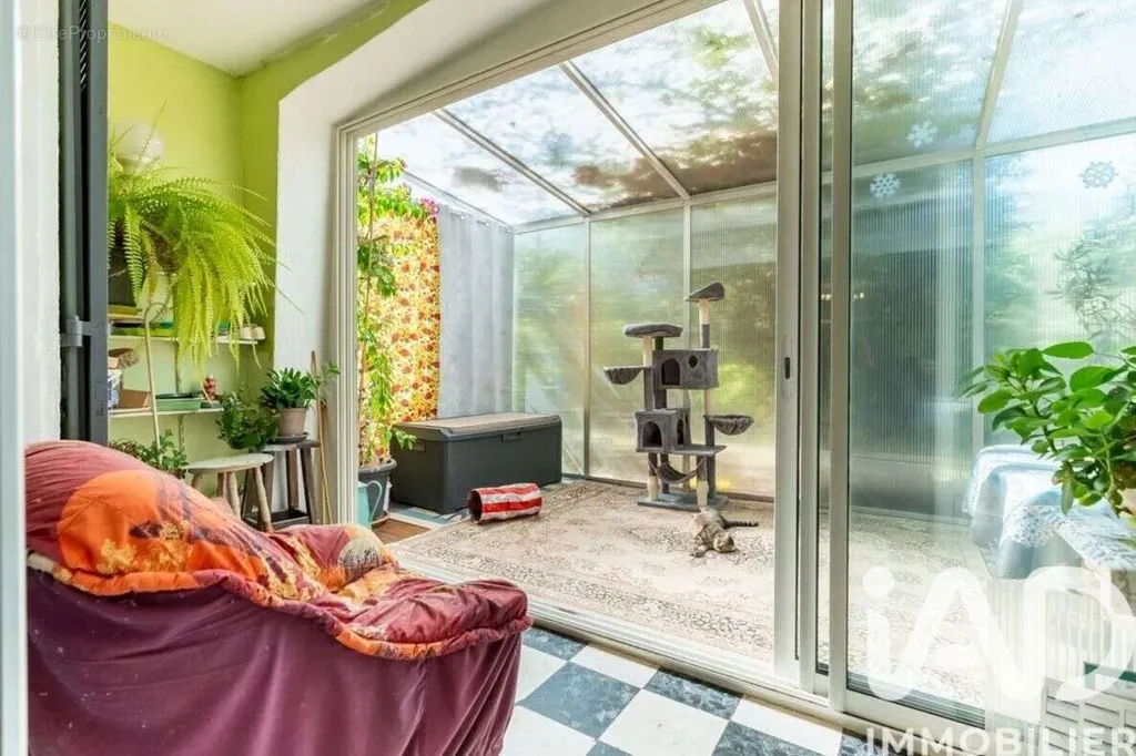 6-room house in Saignon
