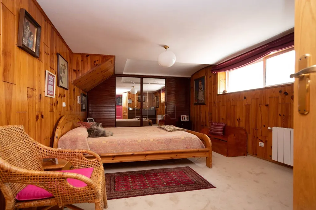 Magamistoad - Detached House with Development Potential in Arturo Soria