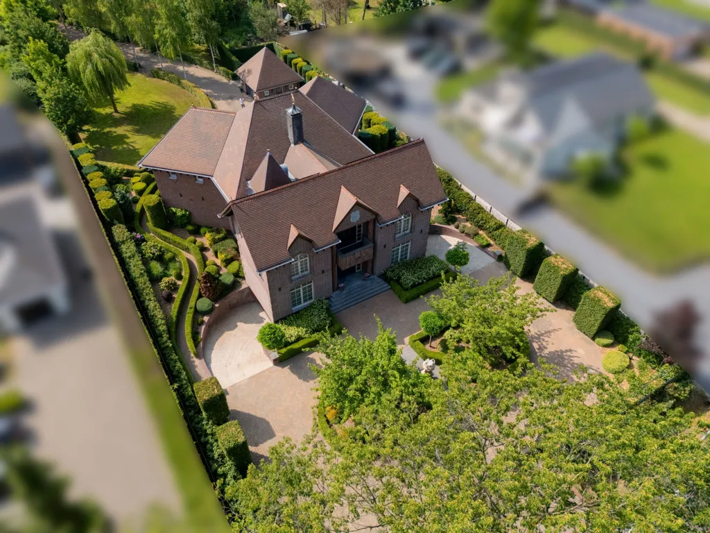 Õhuvaade - Luxury Villa with Pool in Poppel