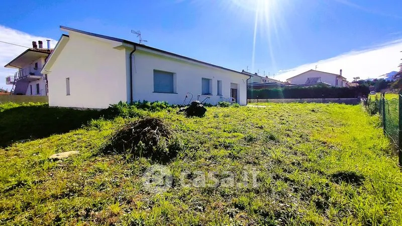 Garden - Renovated Villa with Garden in Orsogna